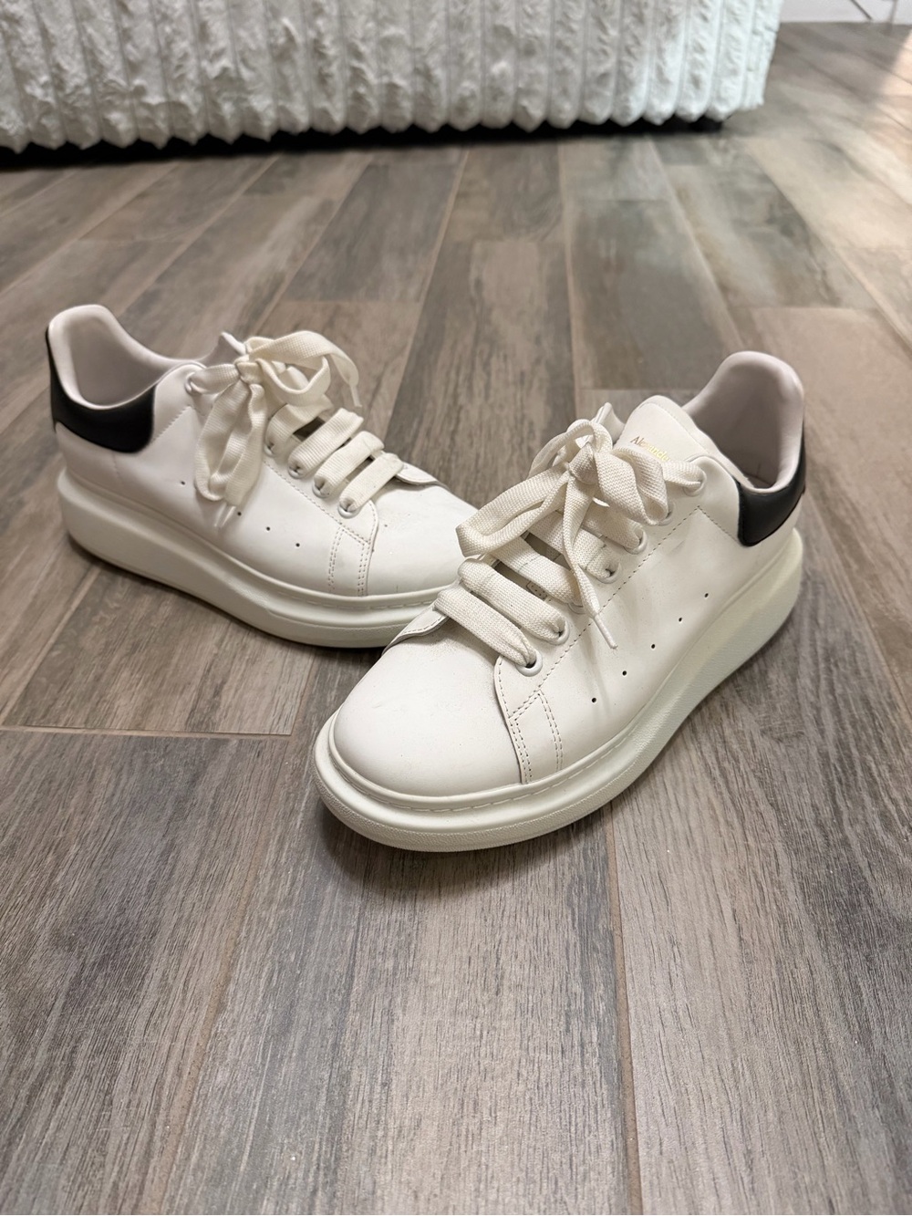 Alexander McQueen Oversized Sneaker White Black